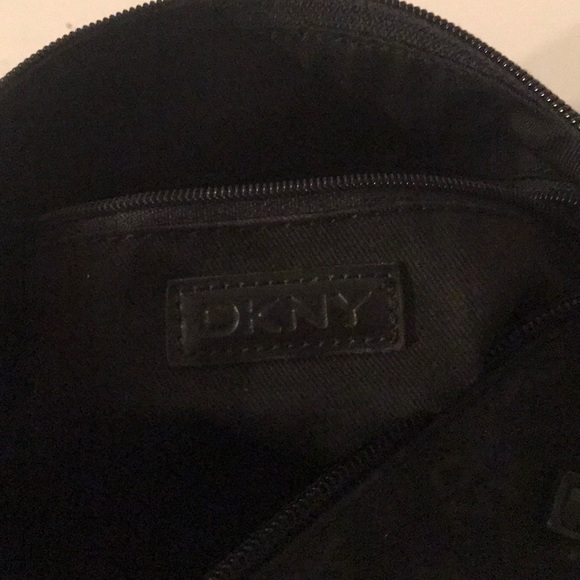 DKNY black purse - Picture 4 of 4